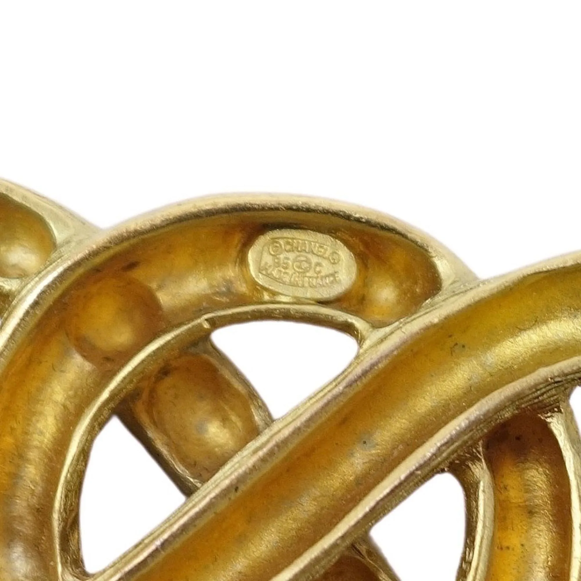 Chanel brooch 95C here mark ladies gold