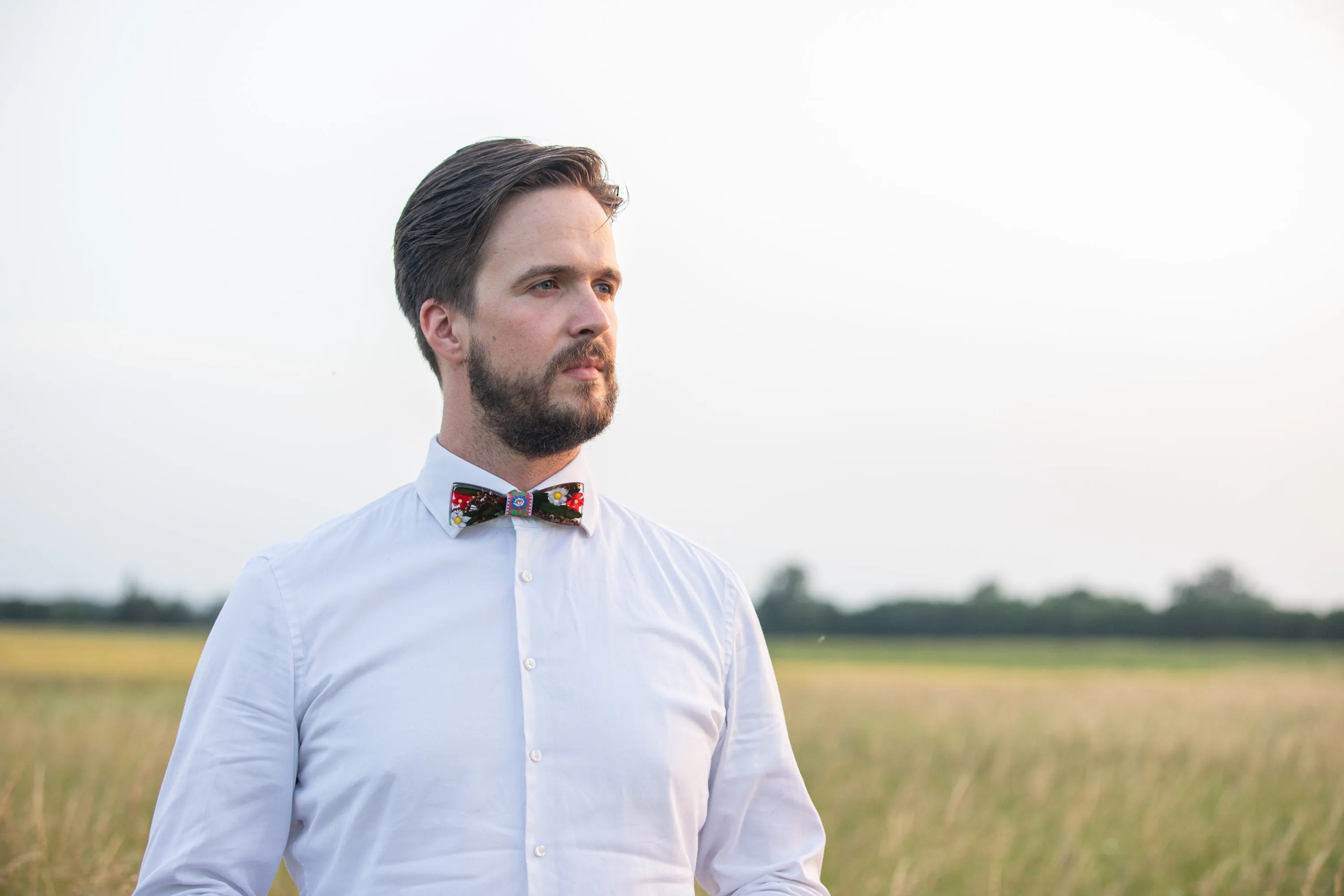 Folk wooden resin bow tie Men's accessories Pajarita de madera Wedding accessories Floral bow tie Wooden bow tie Magaela accessories Resin