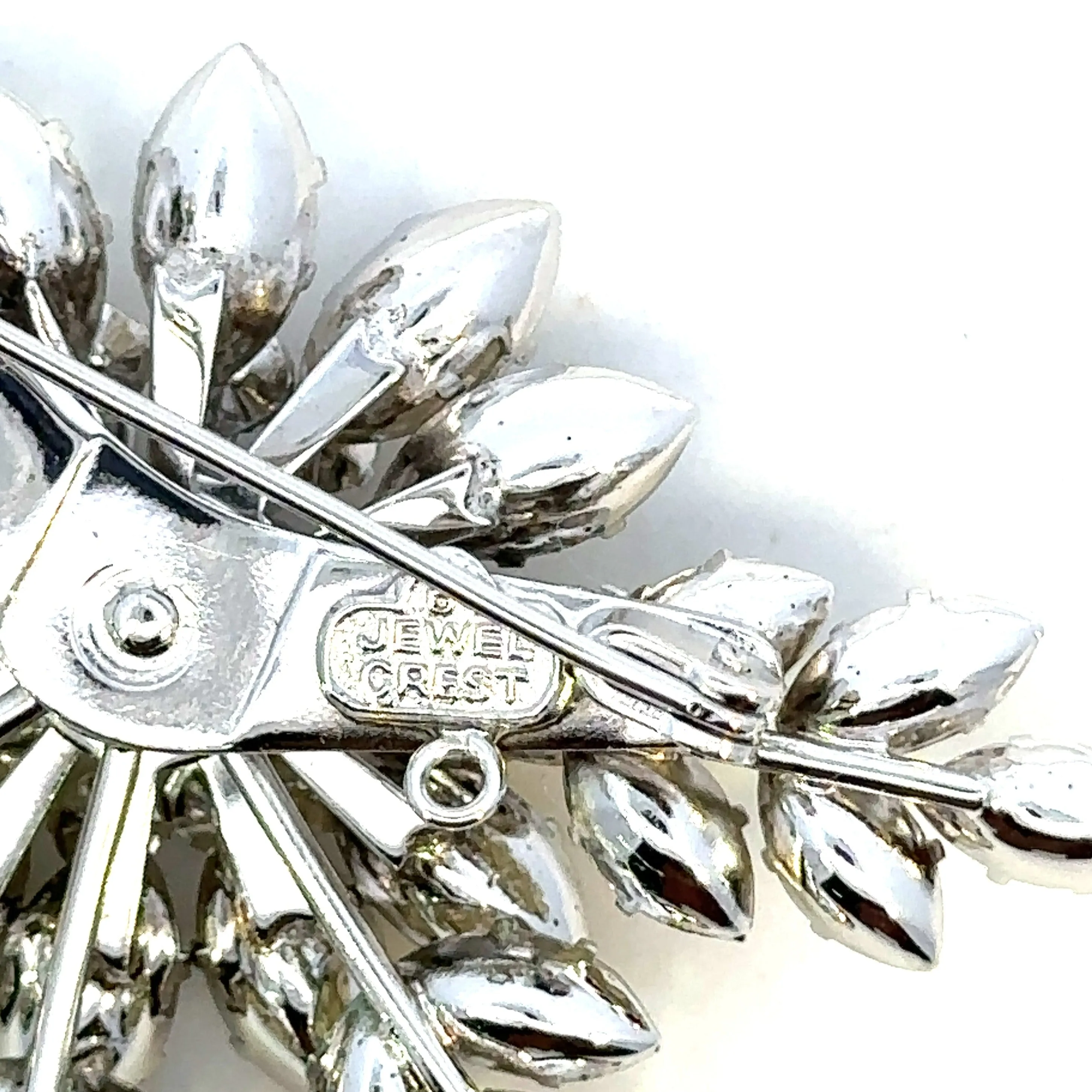 Glorious Vintage Jewel Crest Brooch