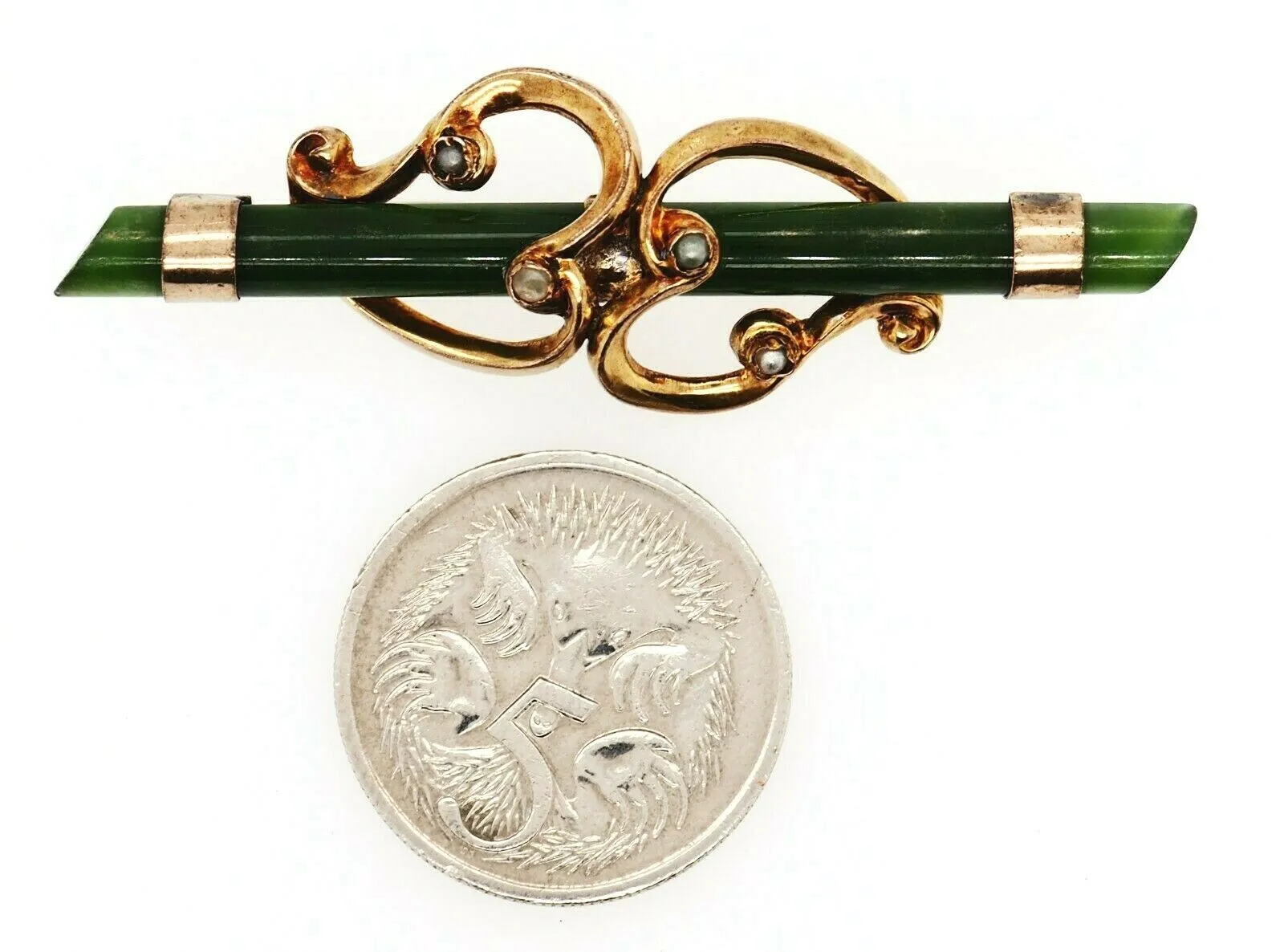 Nephrite & Seed Pearl 9ct Yellow Gold Bar Brooch